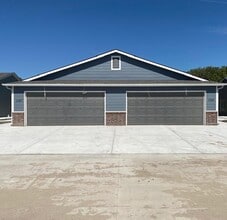 Building Photo - 6934 N Hydraulic Ave
