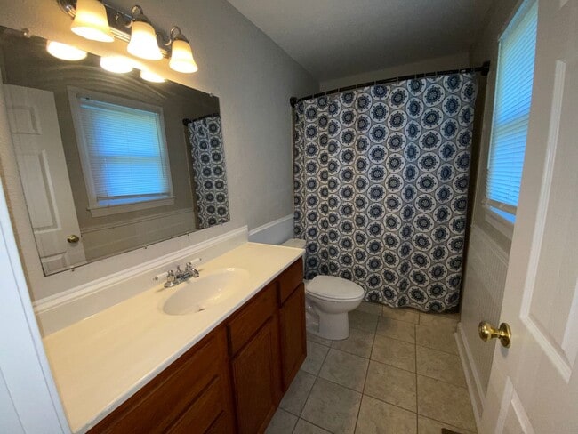 Foto del edificio - 380 A I Taylor Rd