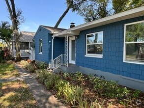 Building Photo - 2126 8th Ave N