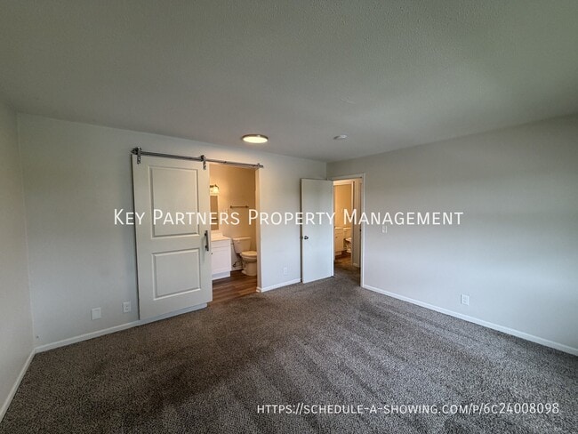 Building Photo - 8835 Glenwood St
