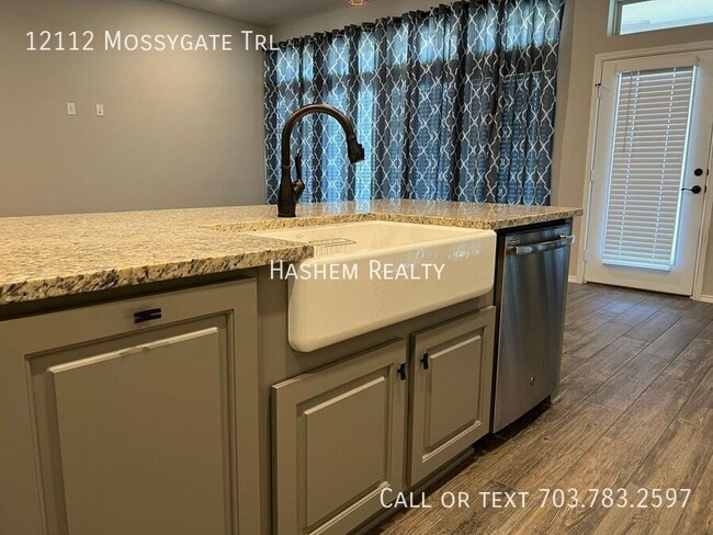 Building Photo - 12112 Mossygate Trl