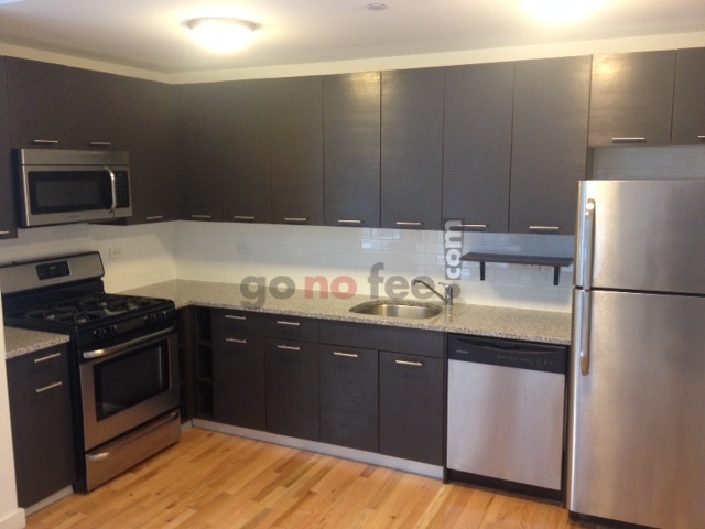 Building Photo - 401 W 25th St