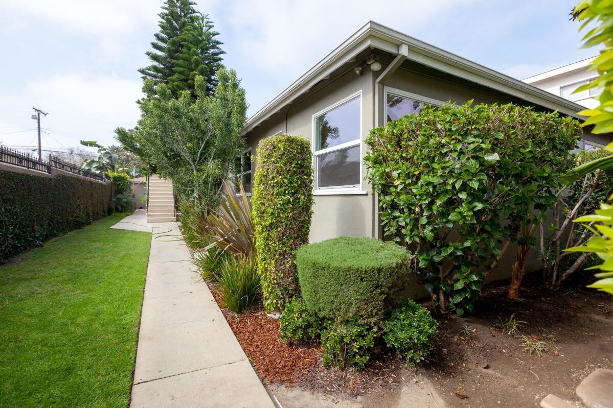 Foto principal - 3825 1/2 Sawtelle Blvd