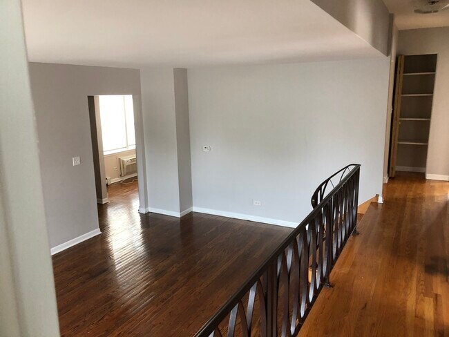 Building Photo - 535 Ida Ct
