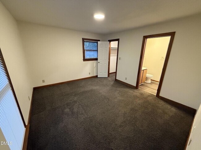 Foto del edificio - 3530 Ivy Commons Dr