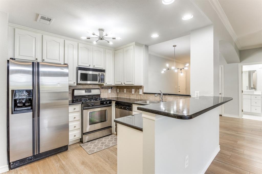 9525 N Capital of Texas Hwy Unit 216, Austin, TX 78759 Condo for Rent in Austin, TX