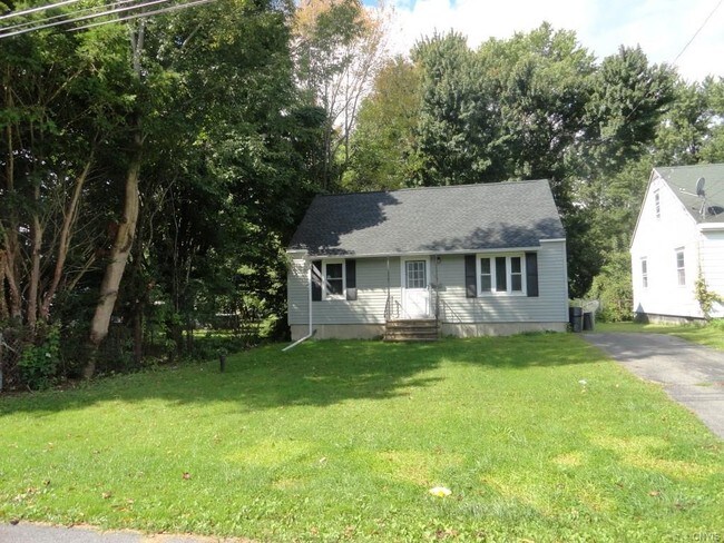 Foto del edificio - 207 Northwood Dr