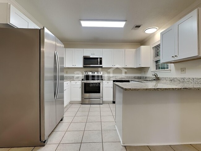 Building Photo - 3433 Sundial Dr