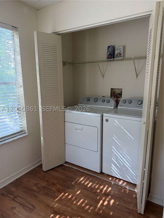 Foto del edificio - 12950 Vista Isles Dr