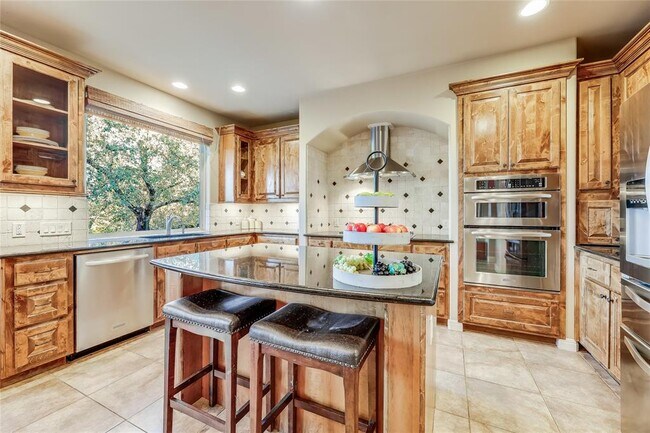 Building Photo - 17704 Regatta View Dr