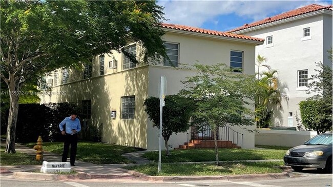 Building Photo - 291 Navarre Ave