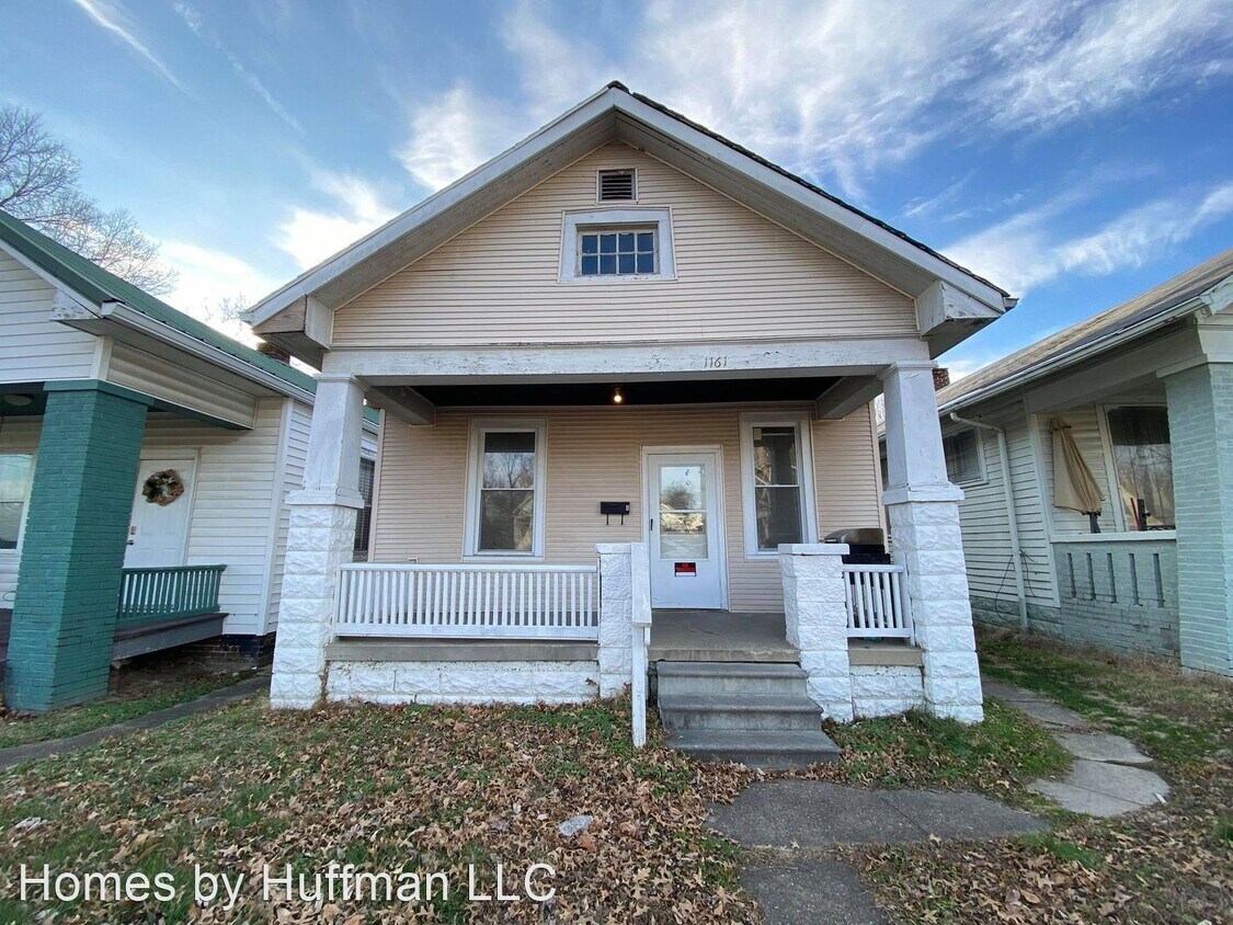 Foto principal - 1161 S Bedford Ave