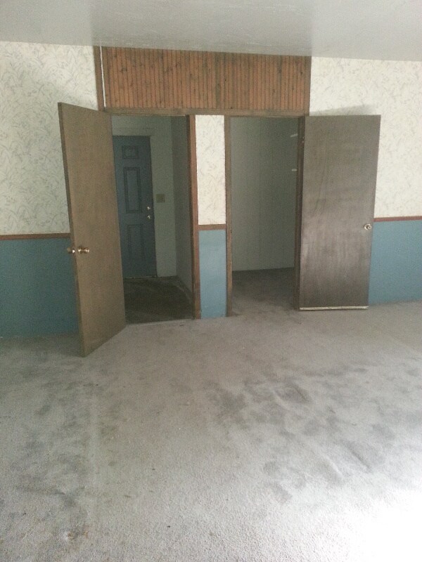 Building Photo - 623 W Forest Dr