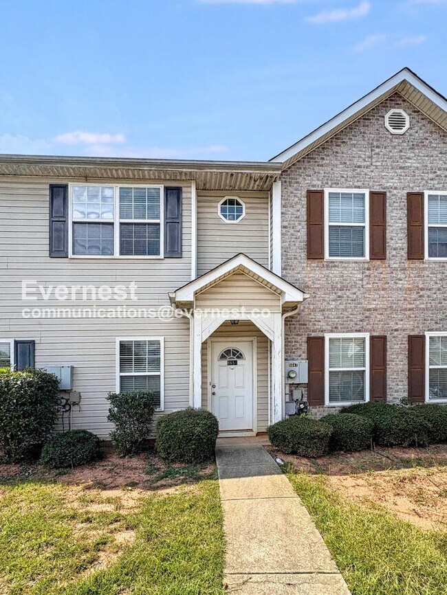 Foto del edificio - 8651 Thomas Ln