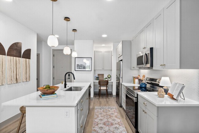 Foto del edificio - MAA Milepost 35