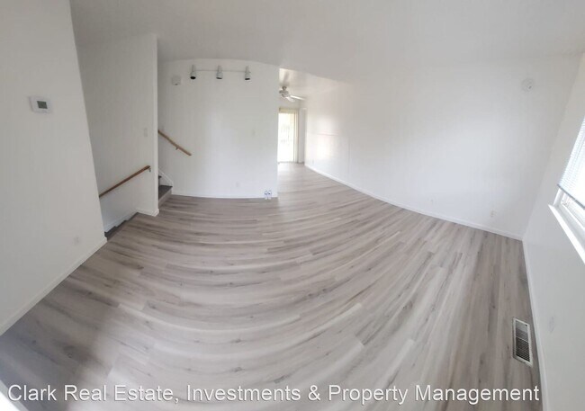 Foto del edificio - 3 br, 3 bath House - 3265 HEIGHTS DR