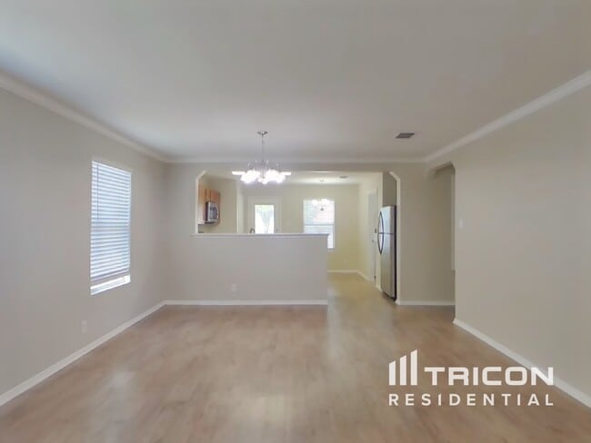 Building Photo - 8027 Abbotts Pointe
