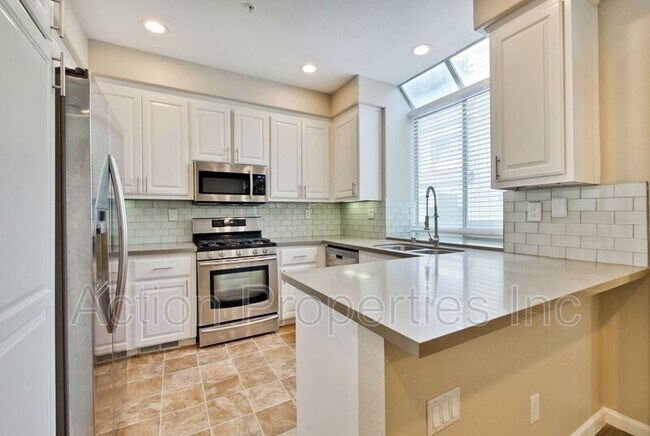Building Photo - 505 Porpoise Bay Terrace
