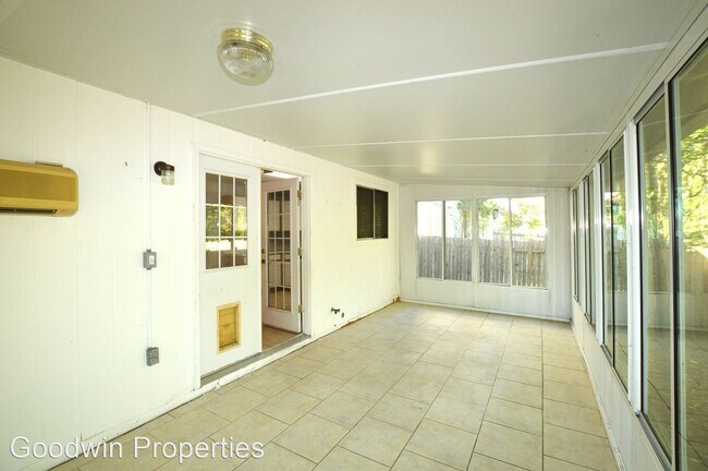 Building Photo - 3 br, 2.5 bath House - 9602 Copper Creek D...
