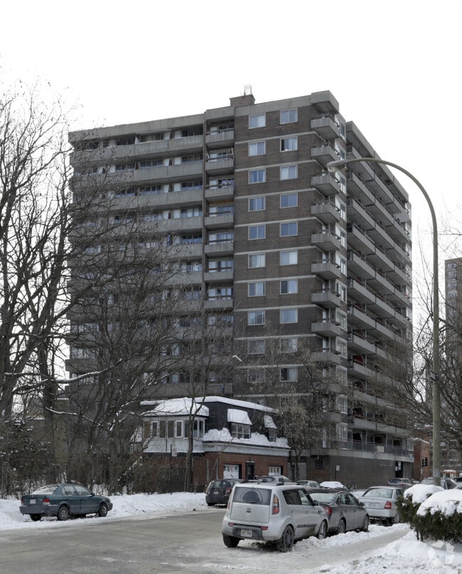 Building Photo - Le Saint-Urbain