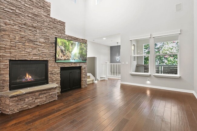 Building Photo - Entertainers Delight in Aliso Viejo!