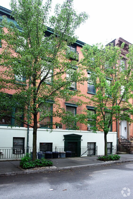 Building Photo - 434-436 W 22nd St
