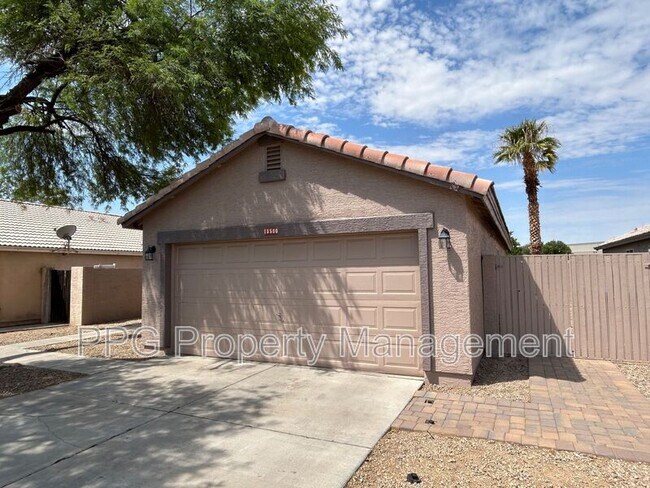 Foto del edificio - 15500 N 136th Ln