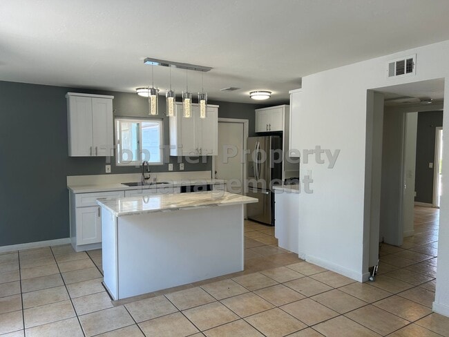 Foto del edificio - ***Charming 2 bed / 1 bath House in Oceans...