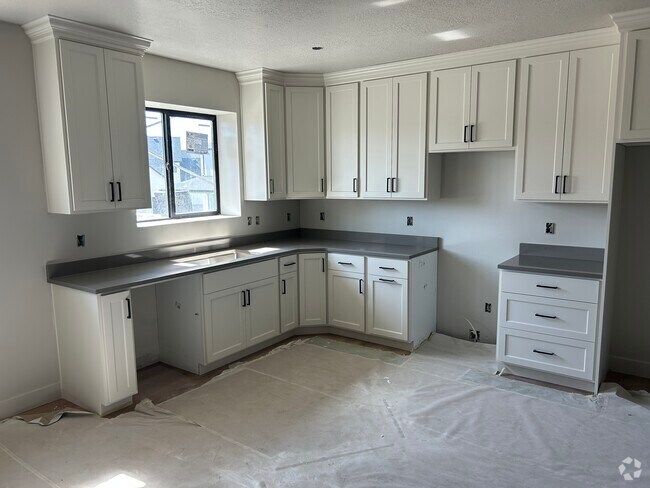 Building Photo - 1316 W 800 S