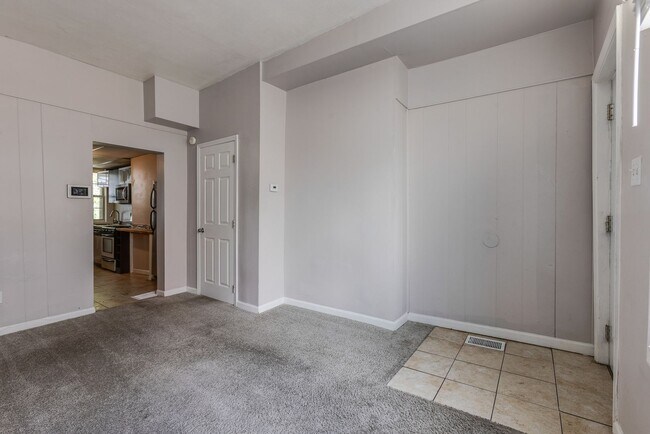 Photo - 2013 Gregory St Apartment