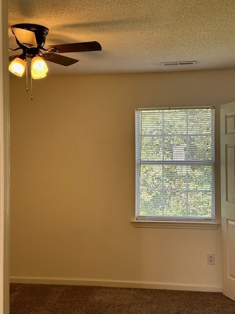 Foto del edificio - 5 Stratos Ln