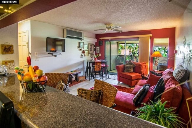 Building Photo - Highly Desirable Maui Gardens Unit Available 12/15/2025