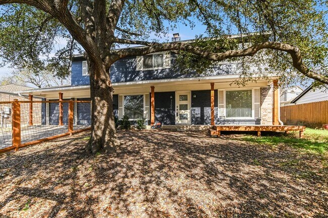 Foto del edificio - 7105 Meadowood Dr