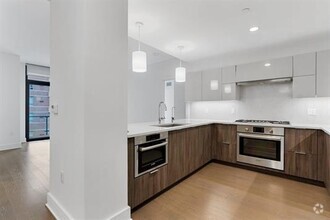 Building Photo - 9 Ave at Port Imperial