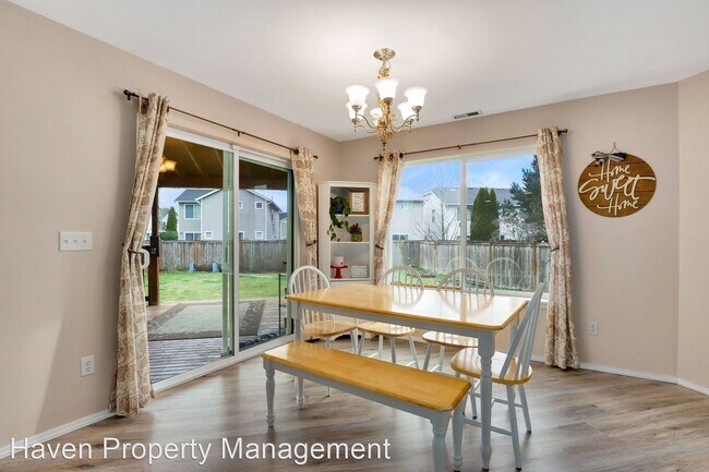 Foto del edificio - 4 br, 3.5 bath House - 18211 93rd Ave E