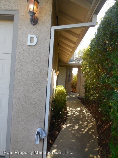 Building Photo - 1465 Serrano Pl