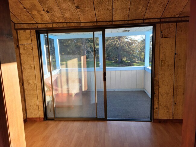 Foto del edificio - 2370 Mosquito Cutoff Rd