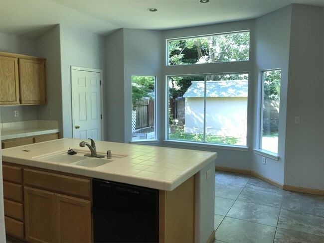 Building Photo - 963 Sterling Cir