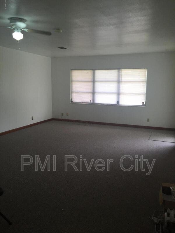 Building Photo - 7473 Greenway Dr