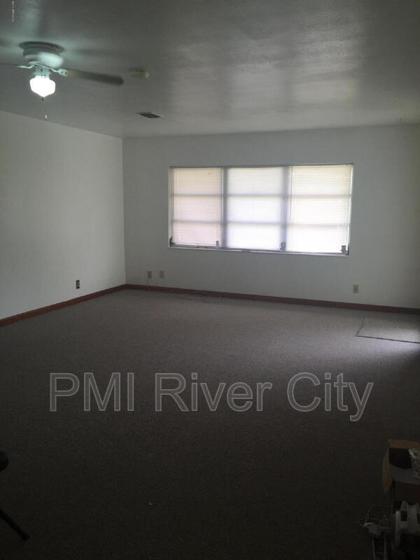 Foto del edificio - 7473 Greenway Dr