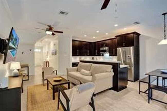 Photo - 1962 NE 7th St House