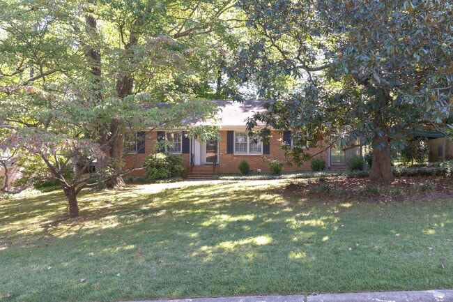 Building Photo - APPLICATIONS PENDING! Gorgeous 3 bed 2 bath home with finished basement/carport in NW Greensboro!...