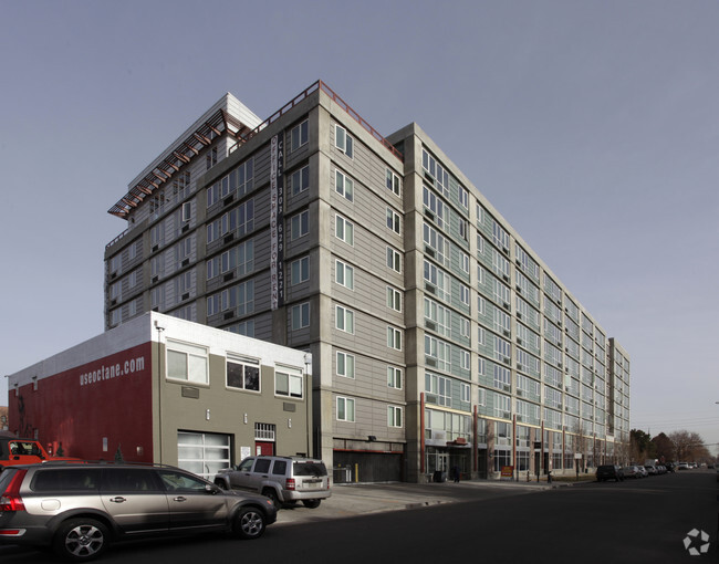 Foto del edificio - Broadway Plaza Lofts