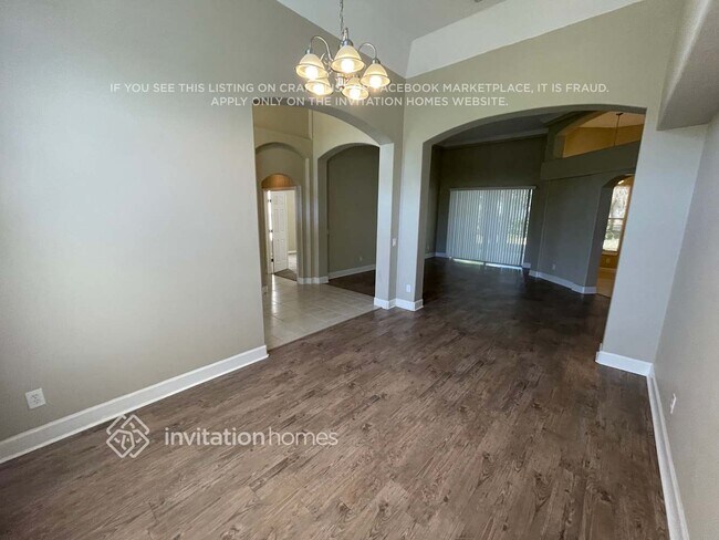 Foto del edificio - 5023 Hartwell Loop