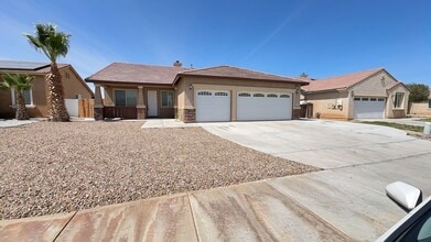 Building Photo - 11584 Fern Pine St