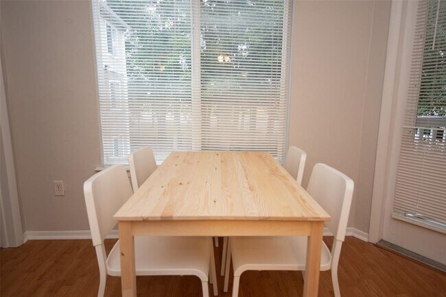 Foto del edificio - 4000 SW 23rd St