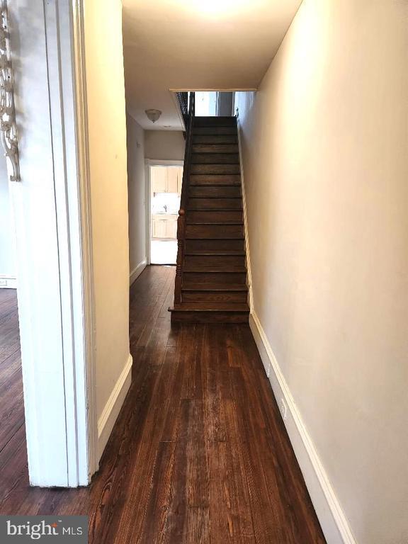 Building Photo - 212 Mulberry St