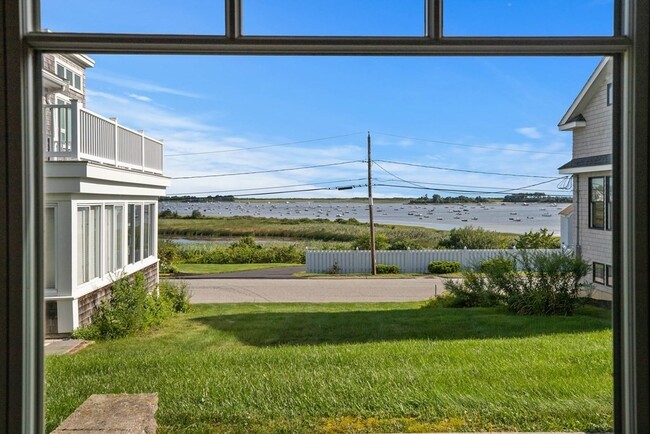 Building Photo - 39 Bayview Rd