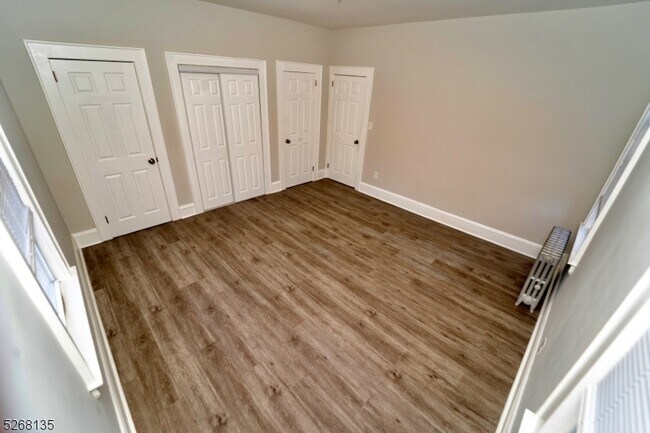 Building Photo - 407 Kerrigan Blvd