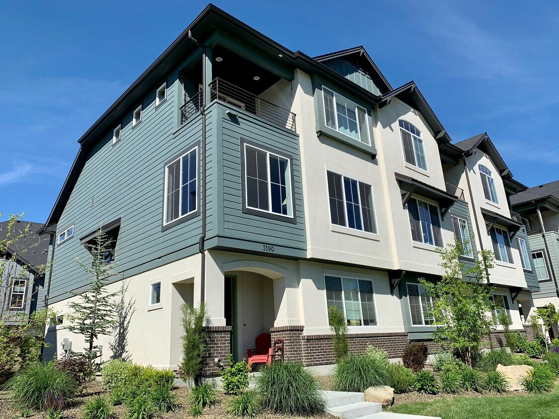 3390 E Exacta Ln, Boise, ID 83716 Townhouse for Rent in Boise, ID